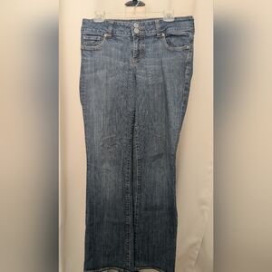 Kut Blue Jeans Flare Leg Mid Rise Size 8